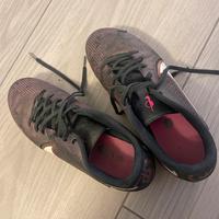 Scarpe da calcio Nike taglia 41 (Uk 7)