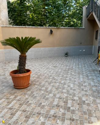 Appartamento con spazio esterno