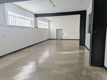 Rivoli spazi uso ufficio magazzino laboratorio