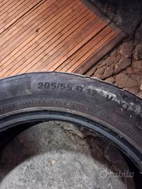 gomme 205/55  R 17
