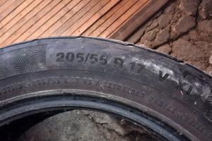 gomme 205/55  R 17
