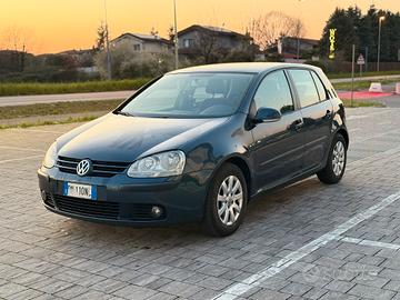 volkswagen golf 5 1.6 GPL 