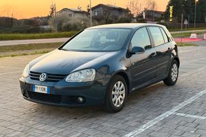 volkswagen golf 5 1.6 GPL 