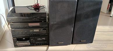 stereo Technics anni '80 con casse Technics