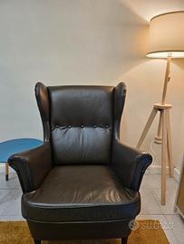 poltrona strandmon ikea pelle