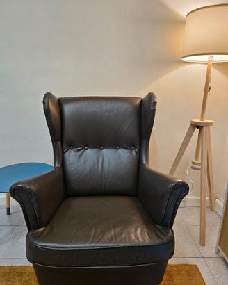 poltrona strandmon ikea pelle