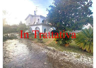 PORZIONE DI BIFAMILIARE A ARDEA