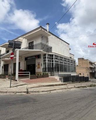 Attività / Licenza di 130 m² con 4 locali a Alcamo