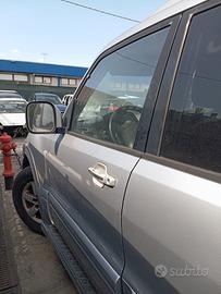 Porta anteriore sx MITSUBISHI PAJERO GLS anno 2005