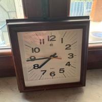 OROLOGIO DA PAETE IN LEGNO