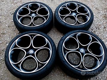 CERCHI E GOMME 19 ORIGINALI ALFA ROMEO COD:2030