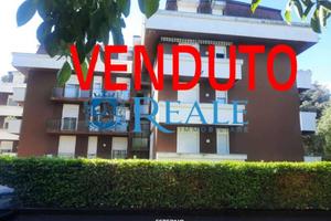 Appartamento di 100 m² con 3 locali e box auto a T