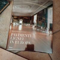 libro di grandi dimensioni