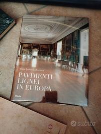 libro di grandi dimensioni