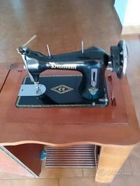 macchina da cucire vintage