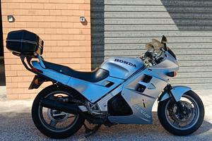 moto 750 Honda Motor RC 24 anno 88 