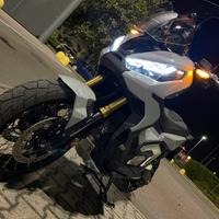 X adv 750-2023