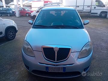 lancia ypsilon benzina