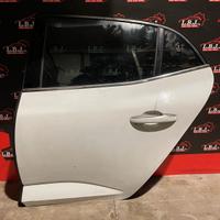 Porta posteriore sinistra Renault Megane berlina