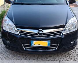 OPEL Astra 3ª serie - 2009