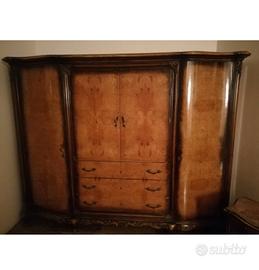 Armadio artigianale in radica