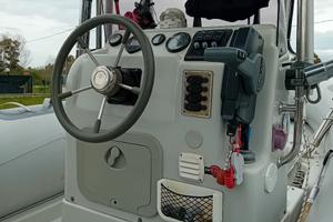 gommone mar sea pari al nuovo