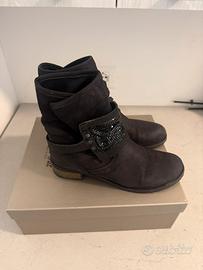 Stivaletti donna numero 38