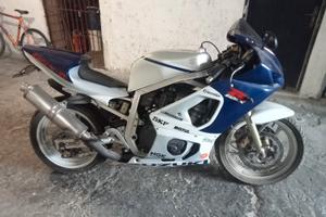 Suzuki GSX R 750 - 1985