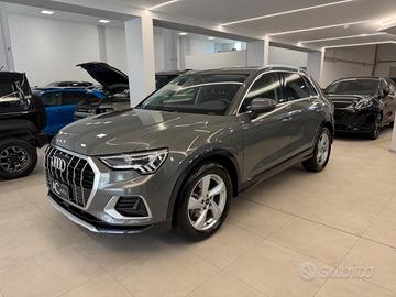 AUDI Q3 35 TFSI Business