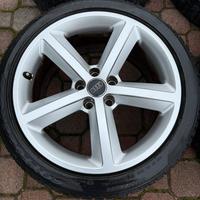 Cerchi in legaAudi 18’’con gomme Pirelli 245/40/18