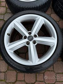 Cerchi in legaAudi 18’’con gomme Pirelli 245/40/18