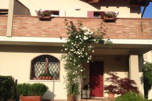 Porzione di quadrifamigliare arredata