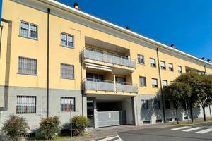 Via XXV Aprile - posto auto privato