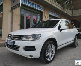 VOLKSWAGEN Touareg 3.0 V6 TDI 245CV BMT