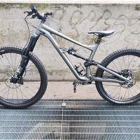 SPECIALIZED  STATUS  160  2021  S4
