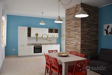 Villa 6/8 posti 2 bagni 100 m dal mare giardino