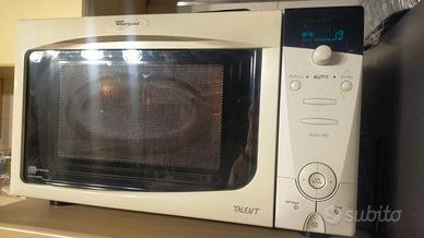 forno a microonde Whirlpool 