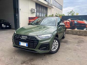 AUDI Q5 40 TFSI quattro S tronic Identity Black