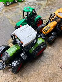 Trattori in plastiva