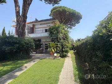 Villa di 100 m² con 4 locali a Anzio