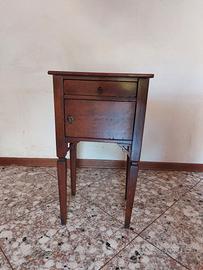 comodino usato