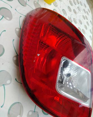 fanale posteriore sx opel corsa d 
