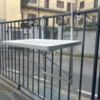 Tavolino da appendere