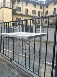 Tavolino da appendere