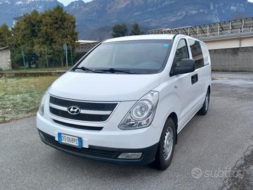 Hyundai H-1 2.5 CRDi 6 p.ti Style