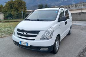 Hyundai H-1 2.5 CRDi 6 p.ti Style