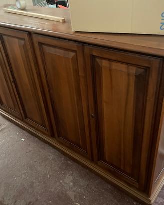 Mobile credenza