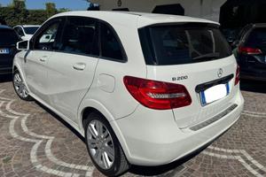 MERCEDES Classe B 200 NGD Premium