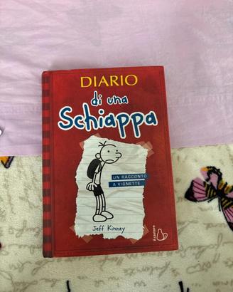 Libro "Diario di una schiappa"