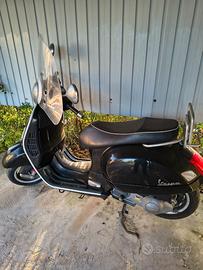 VESPA 300 GTS SUPER